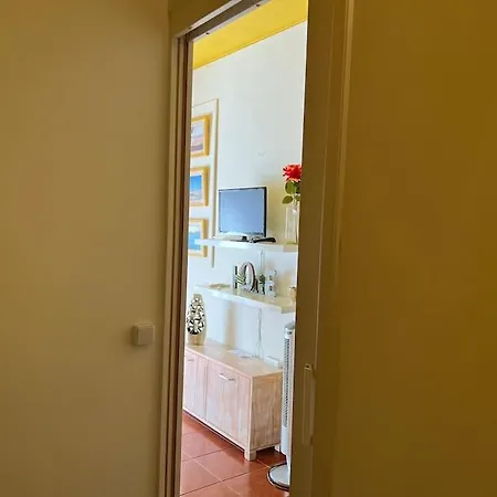 Casa Girassol Old Town Apartment Albufeira