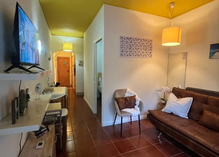 Casa Girassol Old Town * אלבופיירה